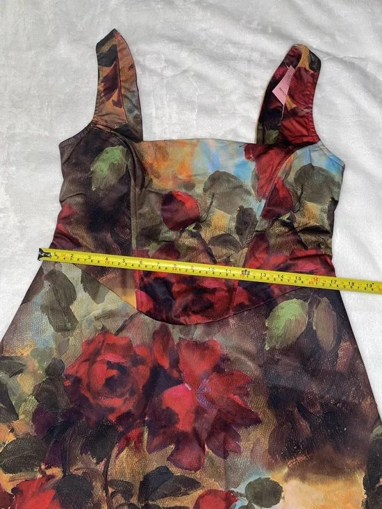 PrettyLittleThing Multicolor Floral Print Dress Structured Romantic Red Roses - Picture 4 of 6